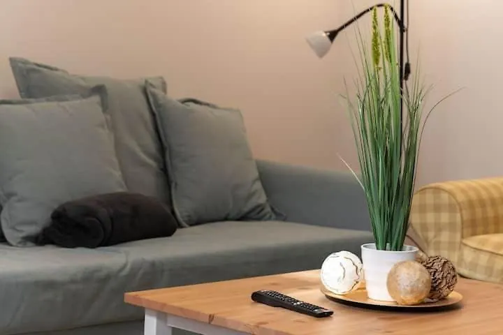 Vivid Downtown Apartment Close To Kalvin Ter Budapest Hungary